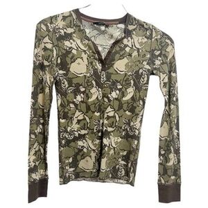 Hurley camo long sleeve Henley